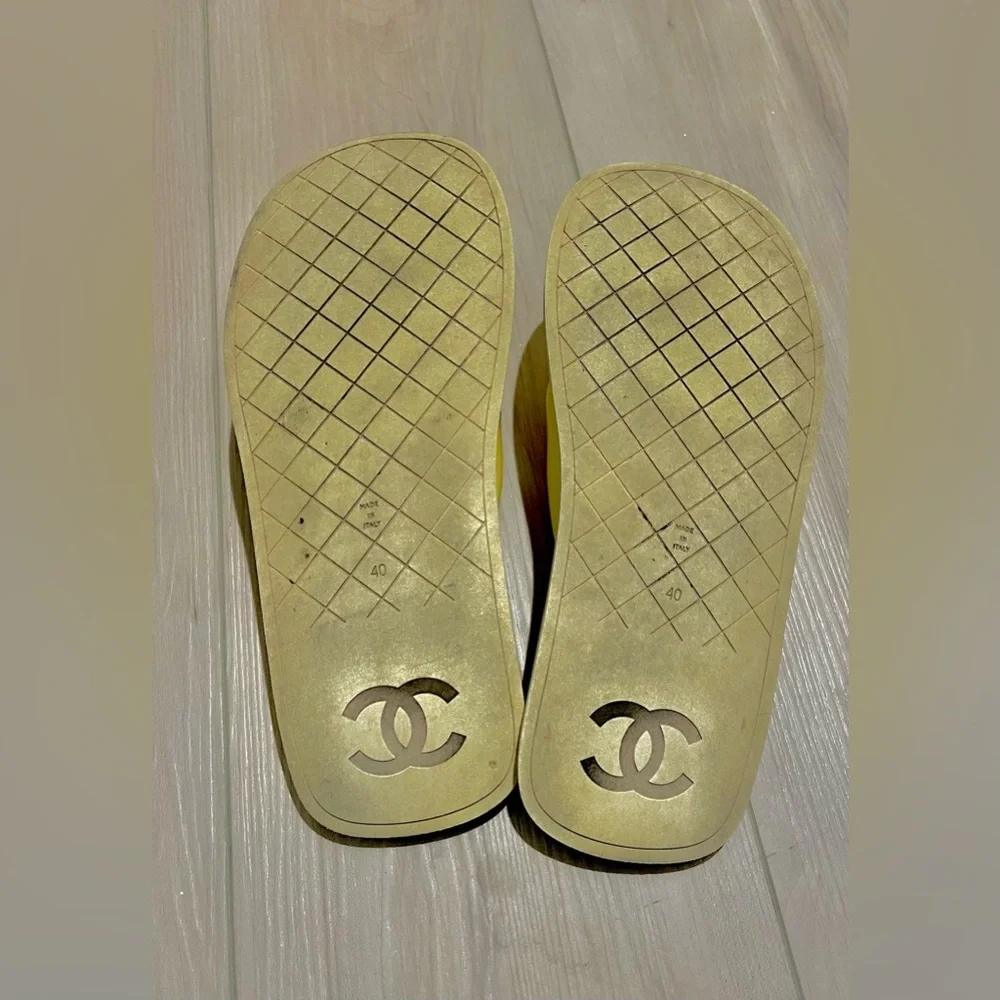 Chanel Flip Flops 22P Lambskin Padded Pool Thong FlipFlop Pillow Sandals Slides - Picture 14 of 16